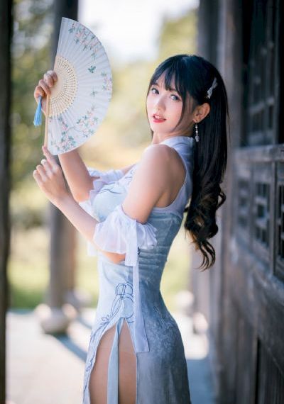 哈尔的移动城堡国语版_720高清完整版