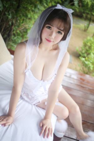 台湾小敏和阿贤洗澡免费看_BD韩语天堂在线
