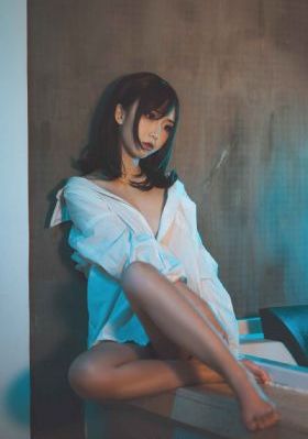 女人自摸视频_720免费观看