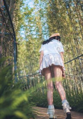 我对侄女出手的理由_4K韩国电影在线观看